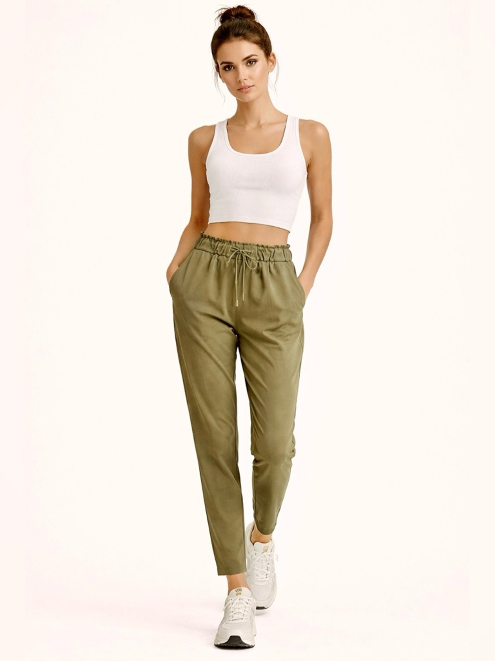 Lululemon High-Rise Olive Green Jogger/Casual Pants Size 4